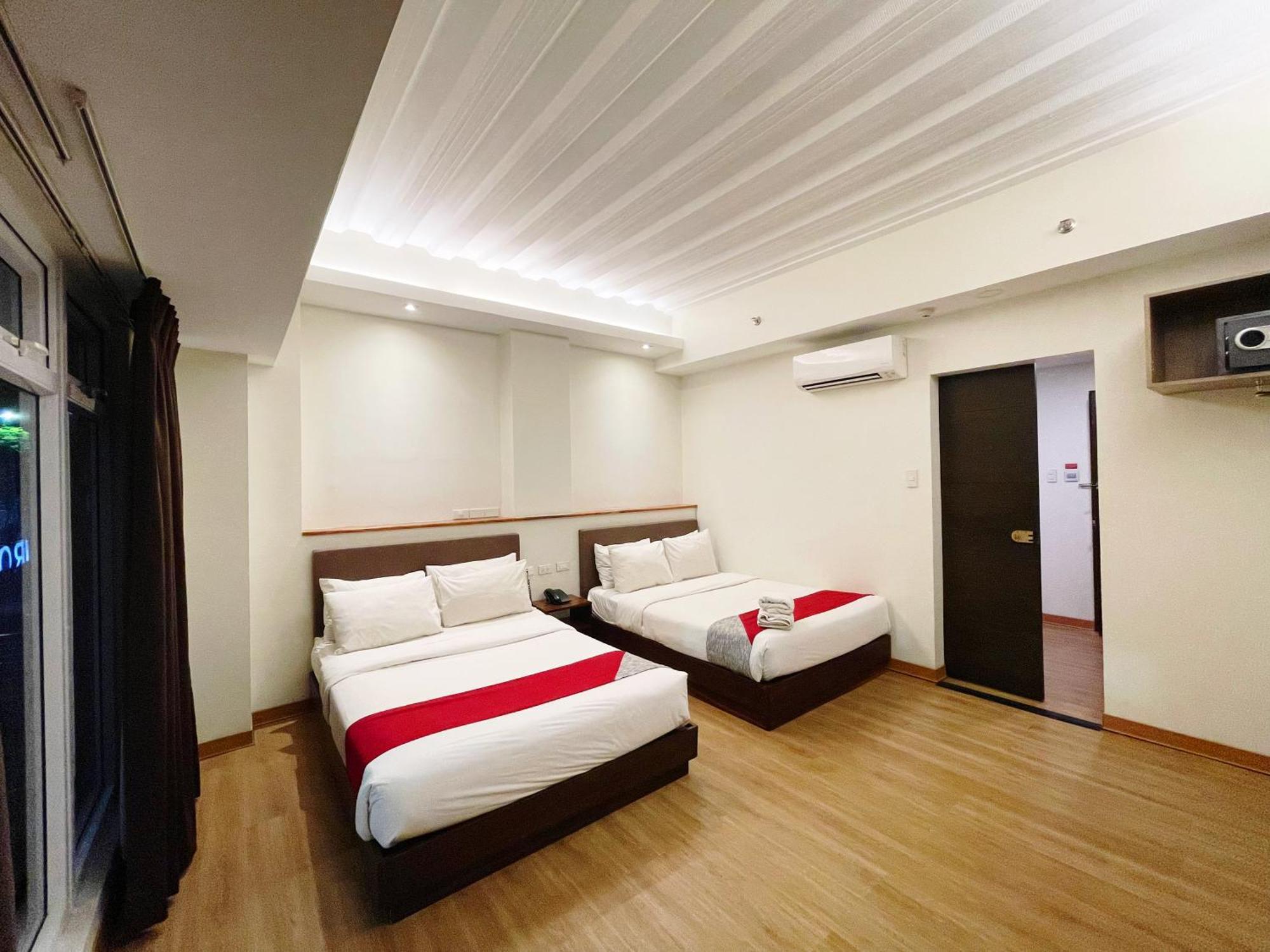 Hotel Airo 3*