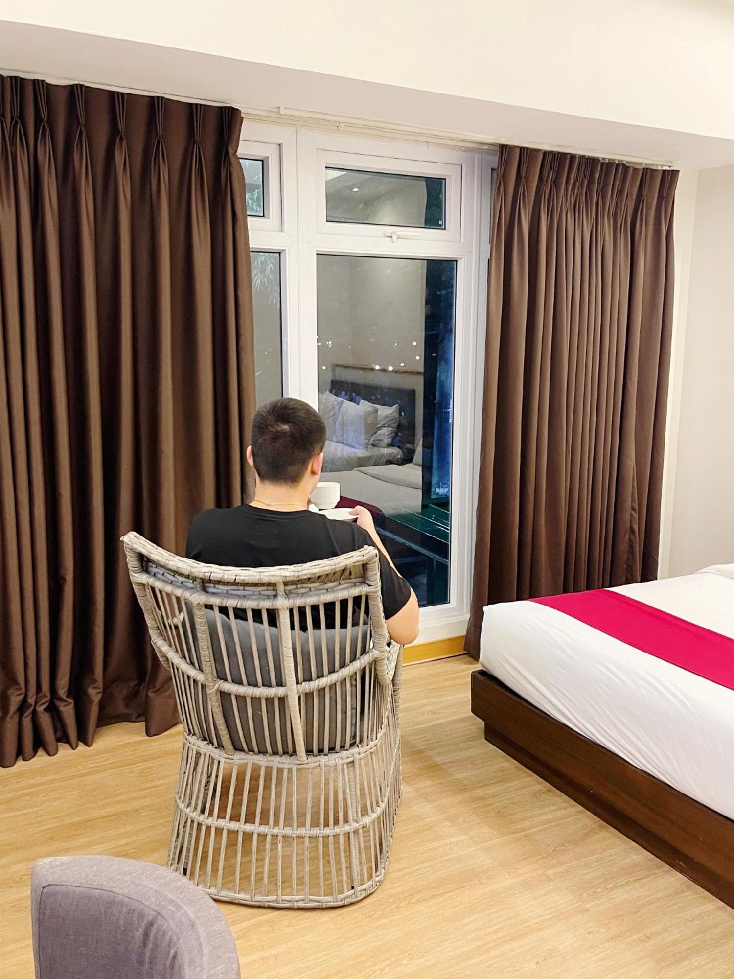 Airo 3* Manila